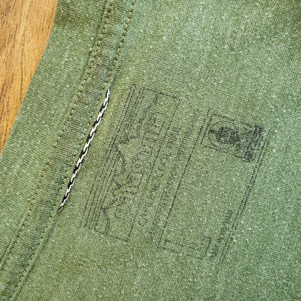 Patagonia Long Sleeve Tee Size Large Olive Green - Picture 5 of 7